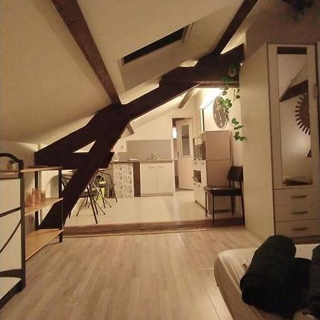 Studio 6 Chalon-sur-Saone Luaran gambar