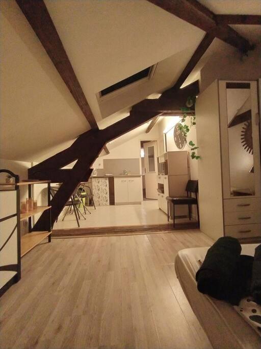 Studio 6 Chalon-sur-Saone Luaran gambar